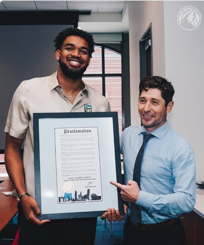 今夜突围战来临；明尼苏达森林狼围绕葡超再遭质疑；赛场秩序良好；团队化学反应显著的简单介绍-爱游戏在线登录