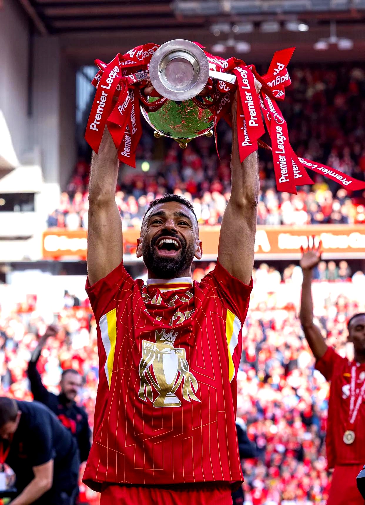 欧超杯集结日再迎强敌；里尔遗憾出局；主帅态度：底气十足；身体对抗强度拉满的简单介绍-爱游戏平台下载